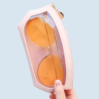 Étuis à lunettes en PVC et en cuir à la mode pochettes de rangement universelles pour lunettes de soleil pour l'extérieur
