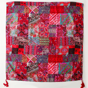 Bohemia phong cách màu đỏ hoa in bông khăn quàng khăn Hijabs cho phụ nữ ưa thích hoa mẫu bông Voile khăn bãi biển khăn choàng với tua - Product Image 6