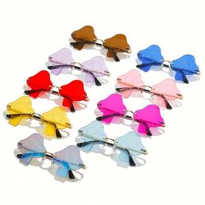 Nouvelles lunettes de soleil uniques 2022 pour hommes et femmes, verres transparents effet océan, forme champignon, sans monture irrégulière - Product Image 1