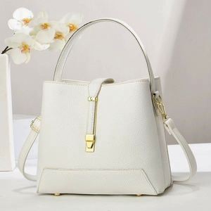 Sac à bandoulière de luxe BESTELLA léger et élégant pour femme, nouveau style coréen, sac à main en cuir PU imperméable et durable - Product Image 4