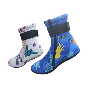 Özel logo su geçirmez neopren çorap yaz deniz çocuklar için plaj ayakkabısı çocuk neopren su ayakkabısı