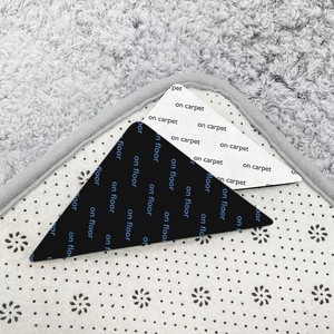 Ruban adhésif pour tapis, ruban adhésif premium pour tapis, ruban antidérapant pour tapis, sans résidus, maintient les tapis plats sur les sols en bois dur. - Product Image 1