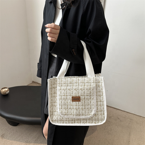 กระเป๋าโท้ทผ้าลินินรักษ์โลกสำหรับผู้หญิง ดีไซน์ใหม่ทันสมัย เปิดปิดแบบเปิด สายสะพายไหล่เดี่ยว ดีไซน์โซ่ลำลอง - Product Image 6