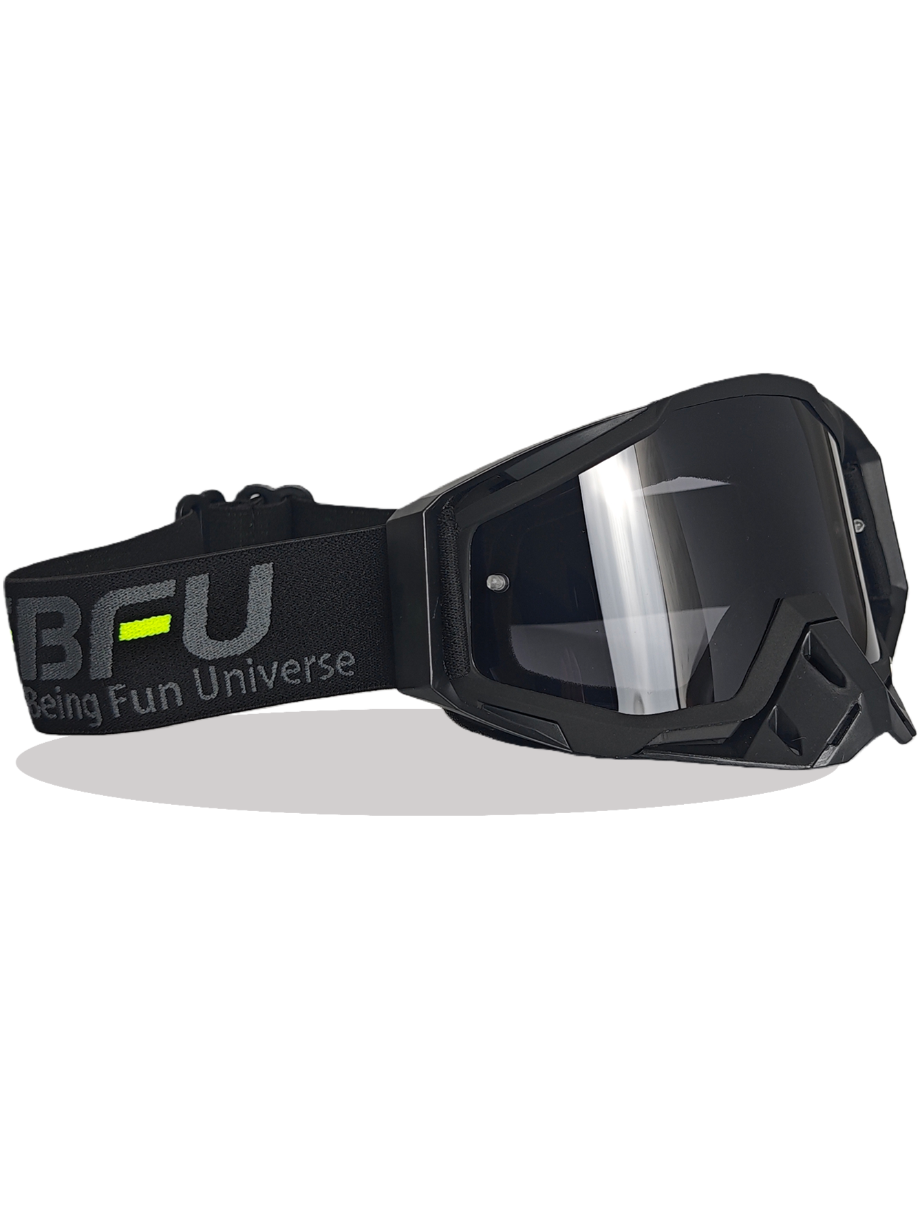 Lunettes noires à monture noire