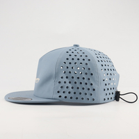 Casquette de golf imperméable à séchage rapide, perforée au laser, personnalisée, de haute qualité, avec logo imprimé en caoutchouc, casquette de baseball snapback, casquette d'été