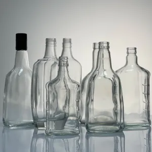 OEM Nouveau Transparent Liqueur Vide Gin Spirit 500ml 700ml 750ml Approvisionnement Liqueur Bouteille En Verre pour Whisky Vodka