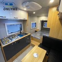 ONLYWE Caravane de camping tout-terrain australienne en fibre de verre avec panneaux solaires pour les voyages d'aventure