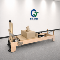 Reformer Pilates Kayu Maple Beige Hangat dengan Rel Tetap untuk Koreksi Postur, Pengencangan Inti Tubuh, dan Studio Kesehatan Modern