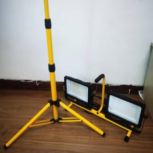 Lámpara de Trabajo LED de Doble Cabezal Wade de 200W, Trípode Portátil, Cuatro Niveles de Intensidad, Iluminación para Sitios de Trabajo - Product Image 4