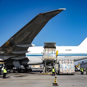Fret aérien vers l'Italie depuis la Chine Shenzhen Air Express Marchandises générales Dédouanement inclus - Product Image 1