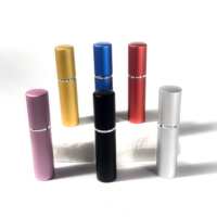 Vente en gros de flacons de parfum en verre de luxe de 5 ml, format voyage, colorés, vides, avec vaporisateur et emballage