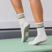 Chaussettes antidérapantes personnalisées avec logo pour Pilates, Yoga, Barre, entraînement, chaussettes en coton à grip pour Pilates et Yoga, chaussettes de fitness pour femmes