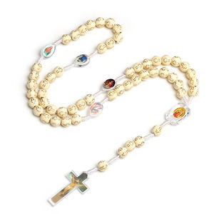 Rosario Católico con Crucifijo <span class=keywords><strong>de</strong></span> Jesús y Medallas <span class=keywords><strong>de</strong></span> la Virgen María, Collar <span class=keywords><strong>de</strong></span> Oración Religioso con Cruz para Bautizo, Regalo <span class=keywords><strong>de</strong></span> Primera Comunión - Product Image 4