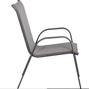 Sillas de Patio Apilables con Reposabrazos, Muebles de Exterior Duraderos para Jardín/Interior/Exterior - Silla de Jardín Gris Claro y Negra - Product Image 3