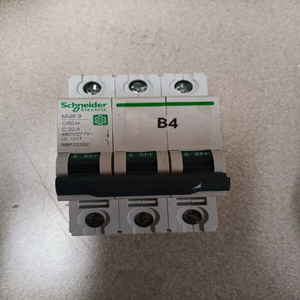 Pengontrol Pemrograman PLC M9F42330 - Product Image 1