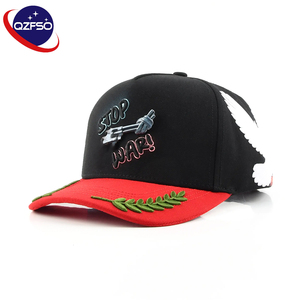 Casquettes de baseball QZFSO en suède à 5 panneaux, non structurées, bicolores, avec logo métallique personnalisé et broderie sportive 3D – Vente en gros - Product Image 1