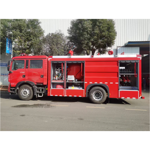 Camión de Bomberos Howo Nuevo con Tanque de Espuma de 8000 Litros 4x2, Bomba, Extintor Aéreo, Transmisión Manual, EURO 5, 150-250HP, 55M - Product Image 1