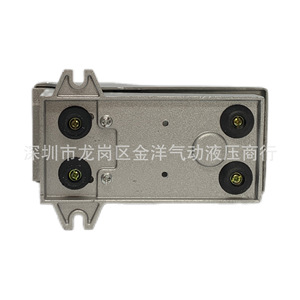 Válvula de pie neumática Chuka 4F210-08 de 2 posiciones y 5 vías con interruptor de pie de reinicio automático - Product Image 2