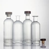 Bouteille en verre Oslo 50cl 70cl 75cl pour spiritueux, liqueurs, avec bouchon en liège doré ou argenté, couleur noire mate pulvérisée, en stock, emballage en vrac