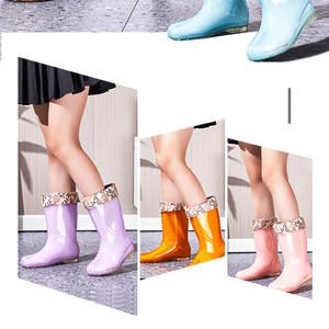 Bottes <span class=keywords><strong>de</strong></span> pluie hautes à la mode pour femmes Plus couverture en coton velours antidérapant résistant à l'usure chaussures d'<span class=keywords><strong>eau</strong></span> en PVC clair bottes <span class=keywords><strong>de</strong></span> pluie pour adultes - Product Image 4