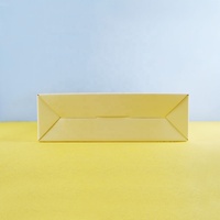 Fabrication d'emballages personnalisés en carton ondulé avec impression UV CMYK, conformes aux normes ISO22000 et FSC, pour boîtes à snacks avec fond rabattable