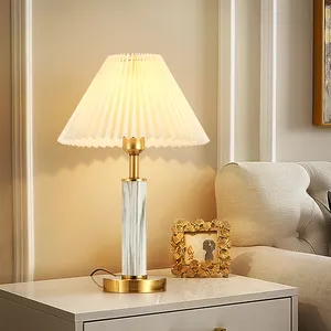 Hotel Gold Metal Lampe De decoración del hogar Vintage moderno nórdico lectura cama lado Led escritorio lámpara de mesa de lujo
