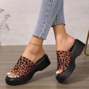 Summer New Heeled Europe US Independent Station Cross-Border Outdoor Slippers Slope Heel Thick Bottom Plus Size Wholesale - Product Image 1