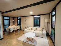 Maison conteneur extensible moderne de luxe 2026 de 20 et 40 pieds avec 3-4 chambres et salle de bain pour usage hôtelier et villa