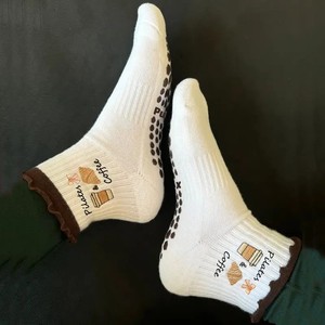 Vớ tập thể dục Yoga Pilates chất liệu cotton silicon chống trơn trượt, kiểu dáng cổ ngắn - Product Image 5