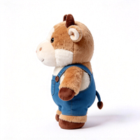 Vente en gros de jouet en peluche vache marron personnalisé avec salopette, jouet en peluche vache doux, animal en peluche vache