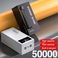 Batterie externe portable 50000 mAh avec grande capacité et quatre sorties USB pour l'extérieur