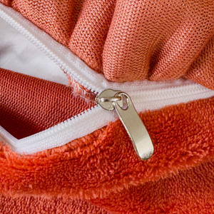 Parure de lit de luxe en fausse <span class=keywords><strong>fourrure</strong></span> de lapin jacquard 4 pièces, comprenant une housse de couette moelleuse et confortable, une jupe de lit à volants imprimée et un drap-housse - Product Image 6