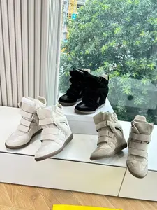 Chaussures de créateur pour femmes, baskets en cuir de luxe, baskets à scratch, baskets streetwear de créateur - Product Image 3