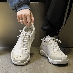 รองเท้ากีฬาพื้นหนาแบบมีเชือกผูก รองเท้าลำลองทรงกลมอเนกประสงค์ ระบายอากาศได้ดี สวมใส่สบาย น้ำหนักเบา เหมาะสำหรับวิ่ง - Product Image 3