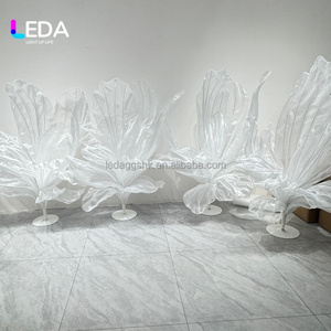 LEDA Centre de table de mariage moderne fait main, fleur artificielle géante en organza de soie blanche, accessoires de photographie décoratifs - Product Image 6
