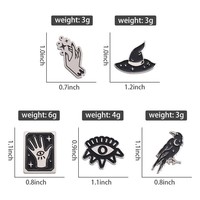 Halloween Hexe Hand Neue einfache Schwarz-Weiß-Blume Karten Krähe Anstecknadel Finger Palme Rose Schmetterling Metall weiches Abzeichen
