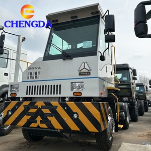Nouveau tracteur portuaire <span class=keywords><strong>Sinotruk</strong></span> <span class=keywords><strong>Howo</strong></span> 4x4 4x2 6 roues - Product Image 6