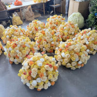 Boules de fleurs artificielles les plus populaires, roses rouges et blanches réalistes, centres de table de mariage et décoration de fond