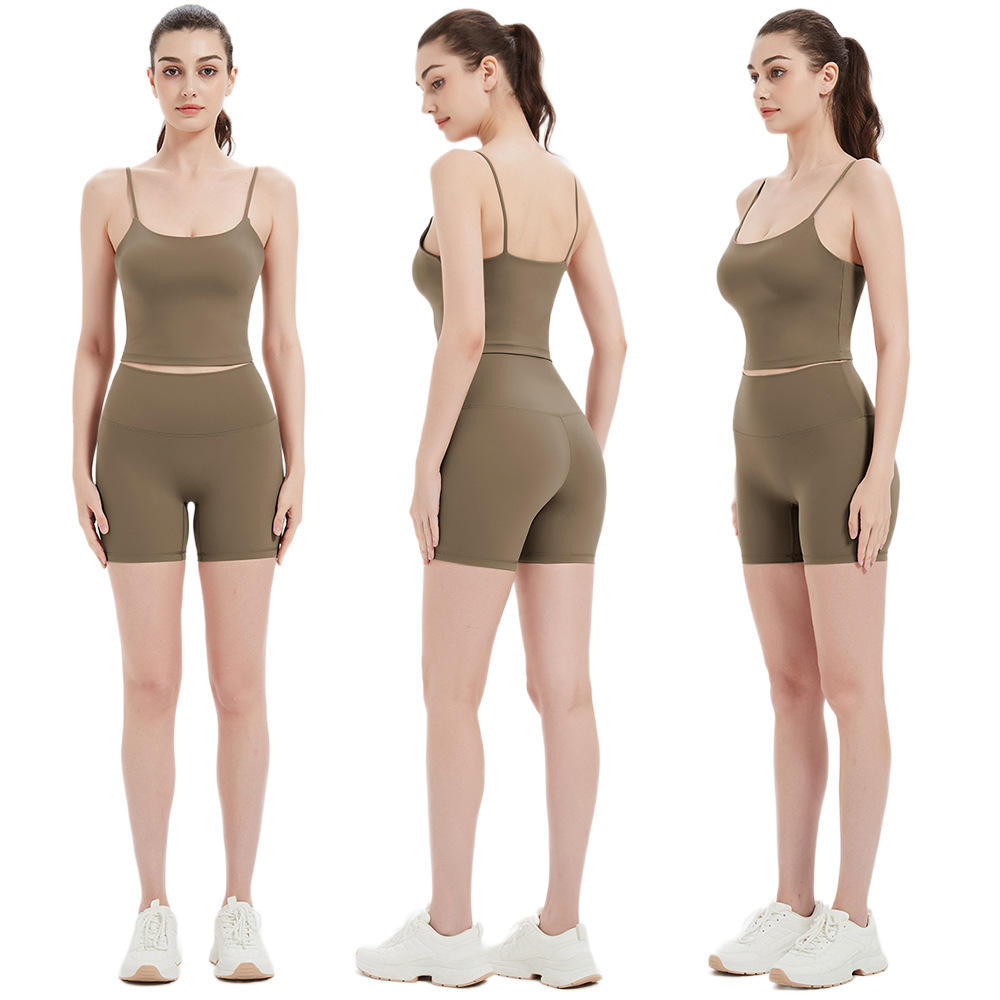 สีน้ำตาล