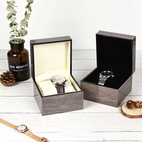 Articles en vente en gros : montres en bois, boîtes d'emballage de luxe et étuis de rangement pour montres Superclone