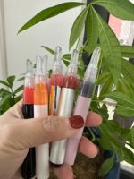 Vente en gros de gloss à lèvres repulpant en 6 couleurs différentes, tubes différents, hydratant, huile repulpante pour les lèvres, logo personnalisé
