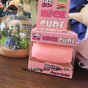 ของเล่นบีบคลายเครียดดีไซน์ใหม่ แป้งบีบเนื้อนุ่ม รูปแท่งเนย สีชมพูเหลือง ของเล่นบีบเนย Needoh - Product Image 3
