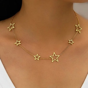 Elegante Collar con Estrella Hueca Estilo Vintage, Chapado en Oro de 18k, Joyería Impermeable de Acero Inoxidable, Cadena de Eslabones, Collar con Dije para Mujer - Product Image 6