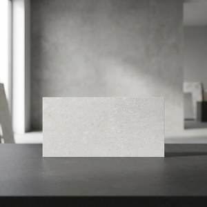 Próximamente en Alta Demanda: Baldosas de Porcelana Vitrificada Pulida y Esmaltada de Cerámica, 600x1200mm, Blanco Monch, Doble Carga, Antideslizantes, para Uso Exterior - Product Image 4