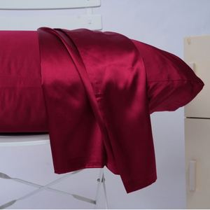 Kit Masque pour les Yeux Personnalisé, Taies d'Oreiller en Soie de Luxe, Couleur Personnalisée, Satin Enveloppant avec Sangle Élastique, Anti-Plis, Fermeture Éclair Discrète - Product Image 3