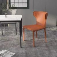 Sattelleder Metallrahmen Esszimmerstuhl Wohnmöbel Moderner Luxus-Designer Kratzfest Verschleißbeständig