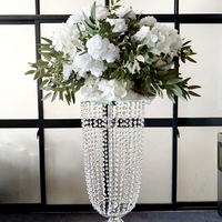 Support à fleurs haut en verre et cristal transparent brillant pour centres de table de scène de mariage (vente en gros)