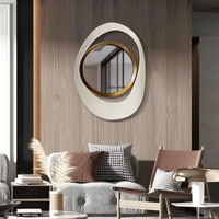 Miroirs muraux décoratifs modernes et uniques en métal abstrait irrégulier pour salon et salle à manger