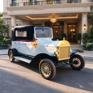 Auto Clásico Eléctrico Vintage con Carrocería Blanca y Techo Negro, Vehículo Retro Personalizable para Pasajeros - Product Image 1