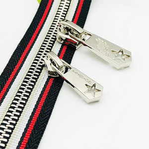 Fábrica Hengda, Personalización de Alta Gama # 5 Tiradores de Cremallera Creativos de Metal para Bolsos con Tiradores de Cremallera - Product Image 3